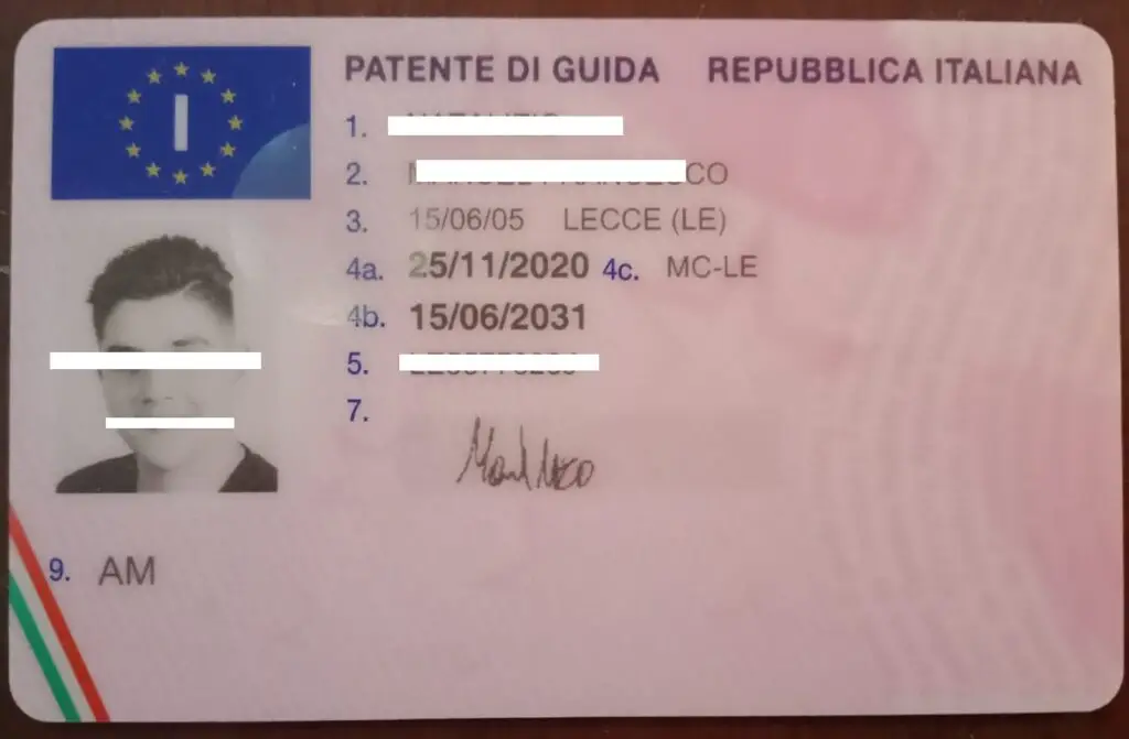 Compre una licencia de conducir italiana en línea